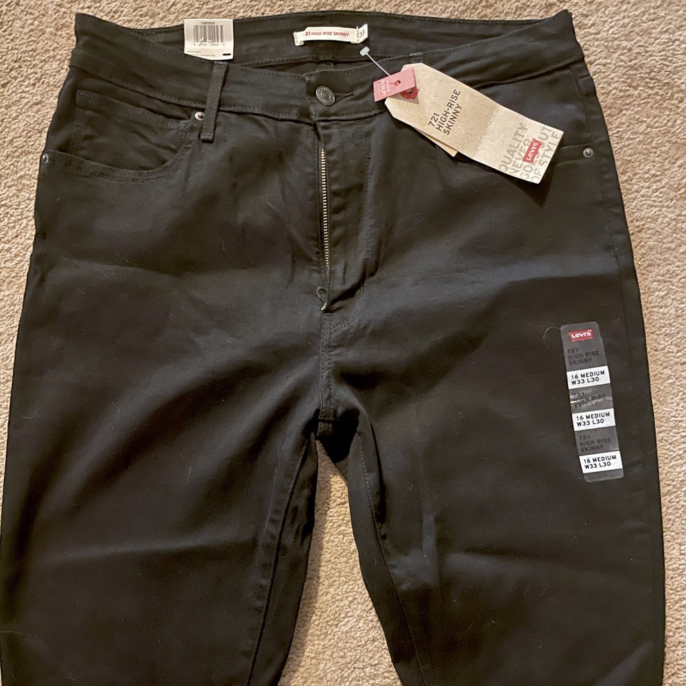 Levi’s 721 High Rise Skinny Jeans